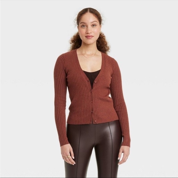 a new day Sweaters - A New Day Medium Brown Ribbed Cardigan